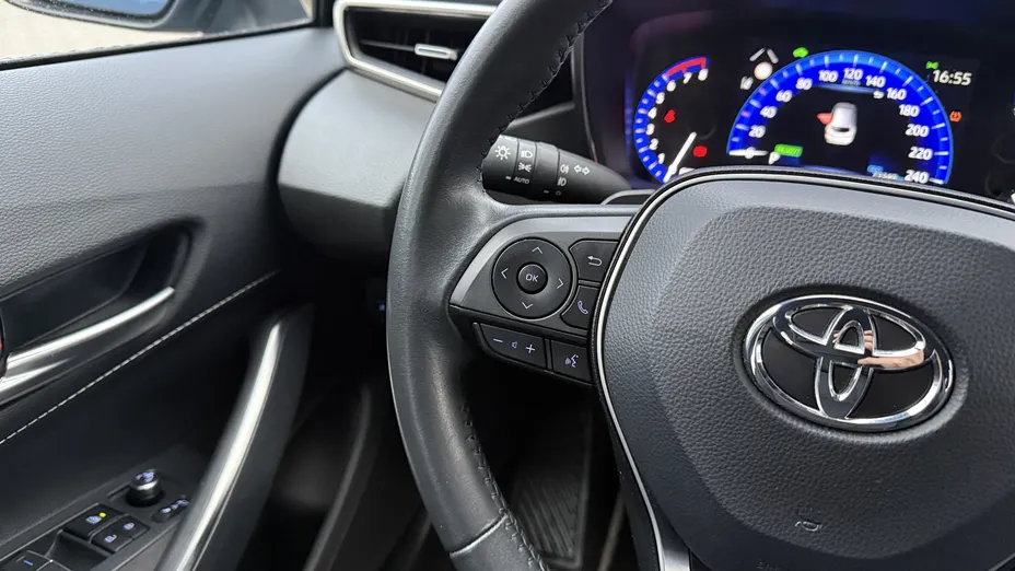 TOYOTA Corolla Corolla 2.0 Hybrid Comfort