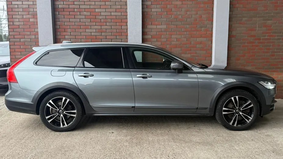 VOLVO V90 V90 CC D5 AWD Pro aut