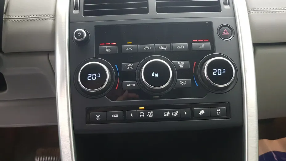 LAND ROVER Discovery Sport Discovery Sport 2.0 TD4 HSE aut