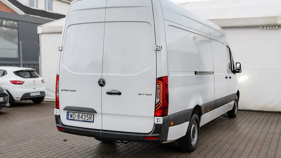 MERCEDES-BENZ Sprinter Sprinter 317 CDI 907.635 14m3