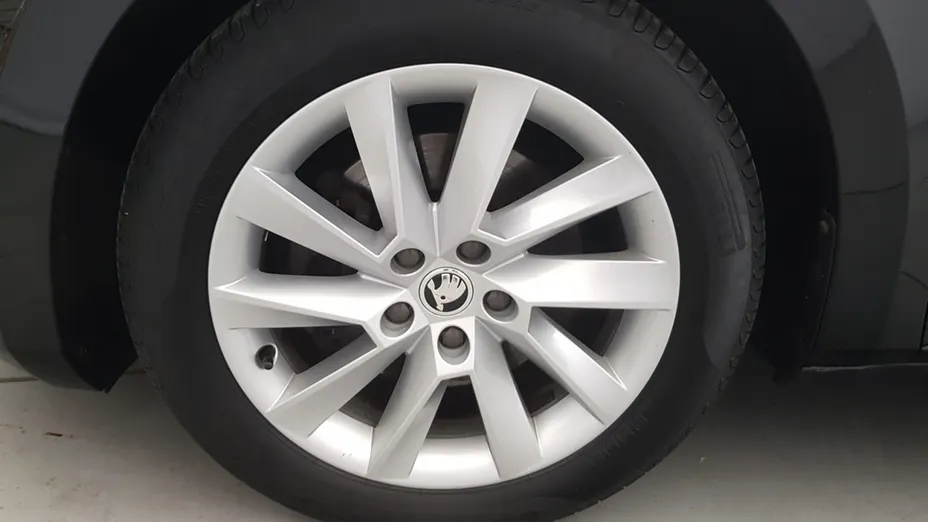 SKODA Superb Superb 2.0 TDI SCR Style DSG