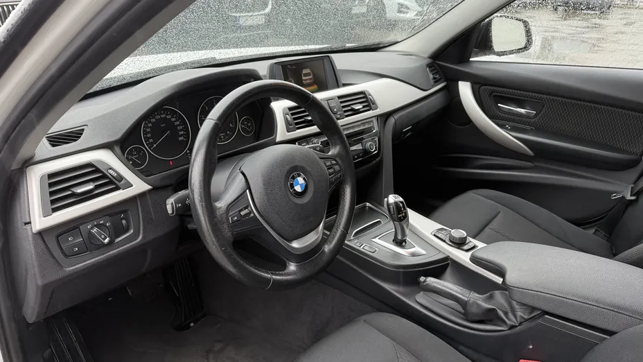BMW Seria 3 316d aut
