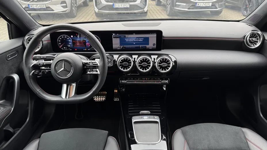 MERCEDES-BENZ A Klasa A 200 AMG Line 7G-DCT