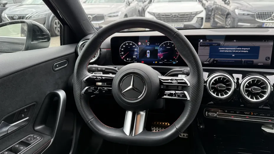 MERCEDES-BENZ A Klasa A 200 AMG Line 7G-DCT