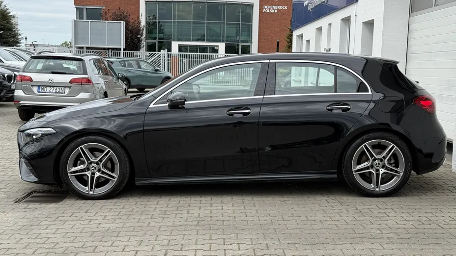 MERCEDES-BENZ A Klasa A 200 AMG Line 7G-DCT
