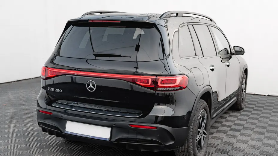 MERCEDES-BENZ EQB EQB 250 66.5kWh AMG