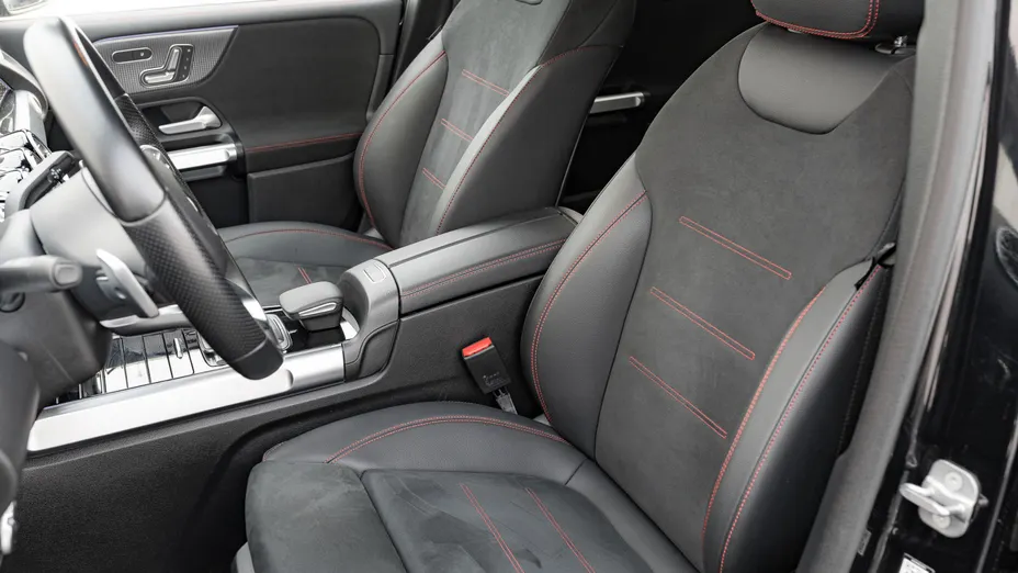 MERCEDES-BENZ EQB EQB 250 66.5kWh AMG