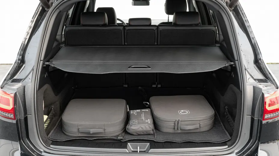 MERCEDES-BENZ EQB EQB 250 66.5kWh AMG