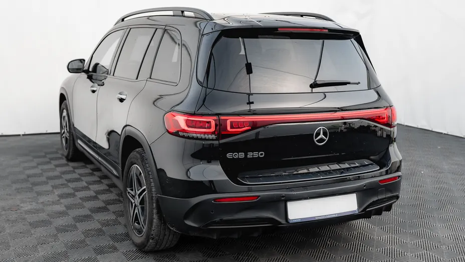 MERCEDES-BENZ EQB EQB 250 66.5kWh AMG