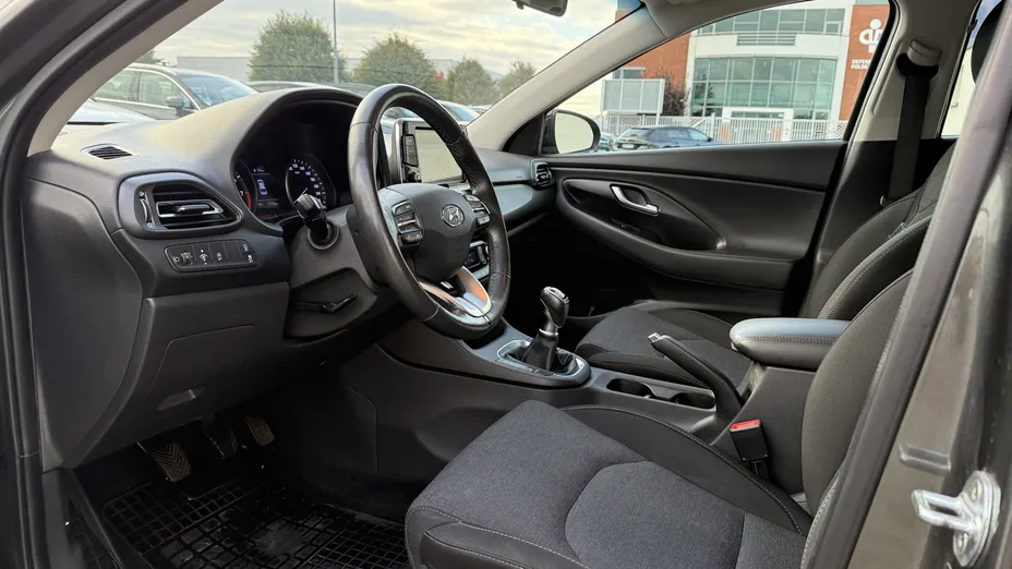 HYUNDAI i30 i30 1.0 T-GDI Smart