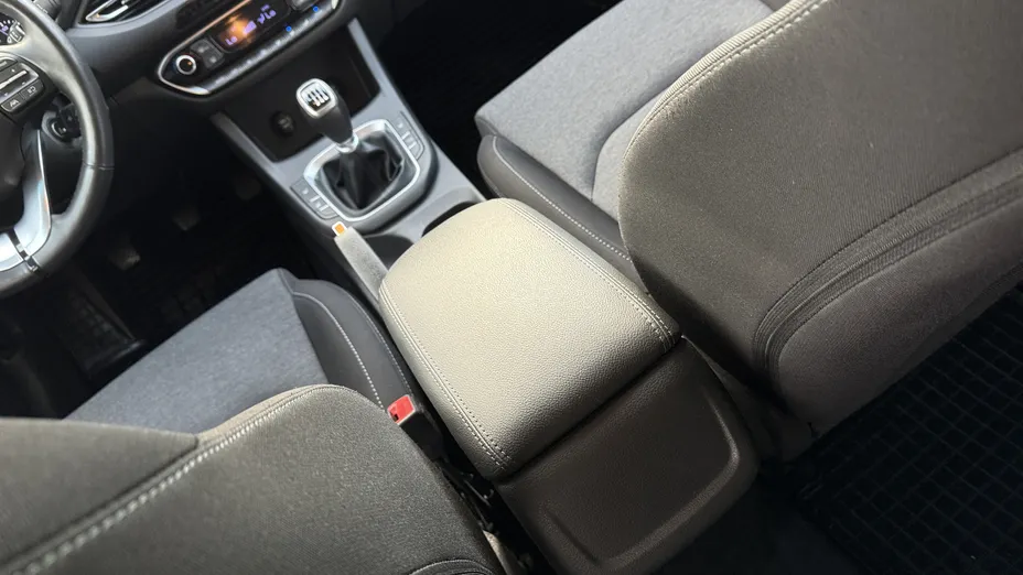 HYUNDAI i30 i30 1.0 T-GDI Smart
