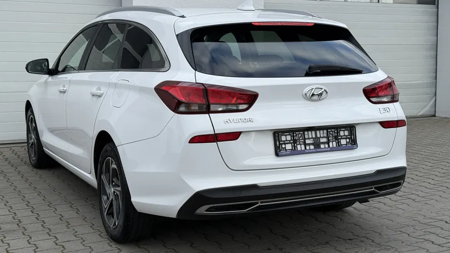HYUNDAI i30 i30 1.0 T-GDI Smart