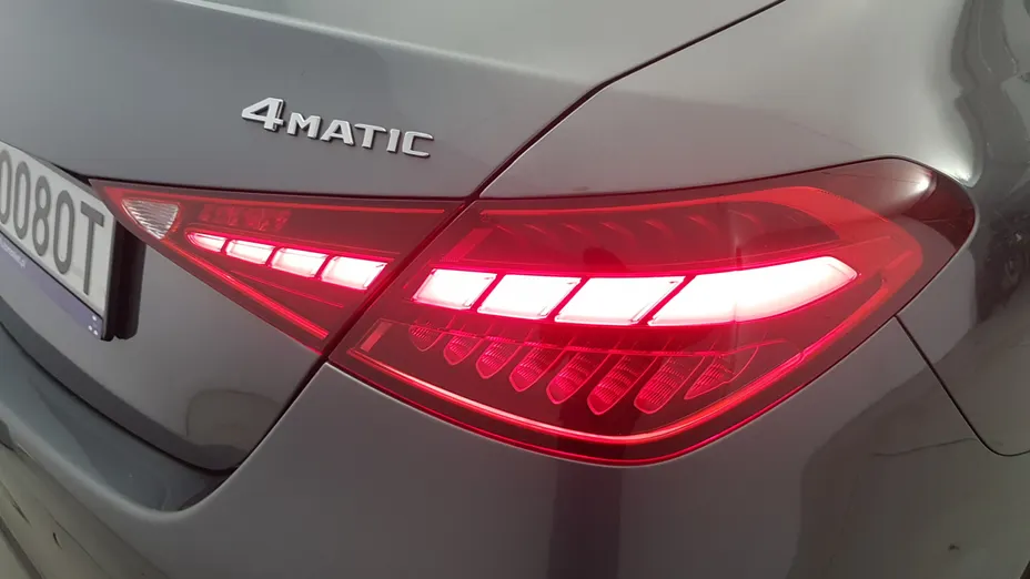 MERCEDES-BENZ C Klasa C 200 mHEV 4-Matic AMG