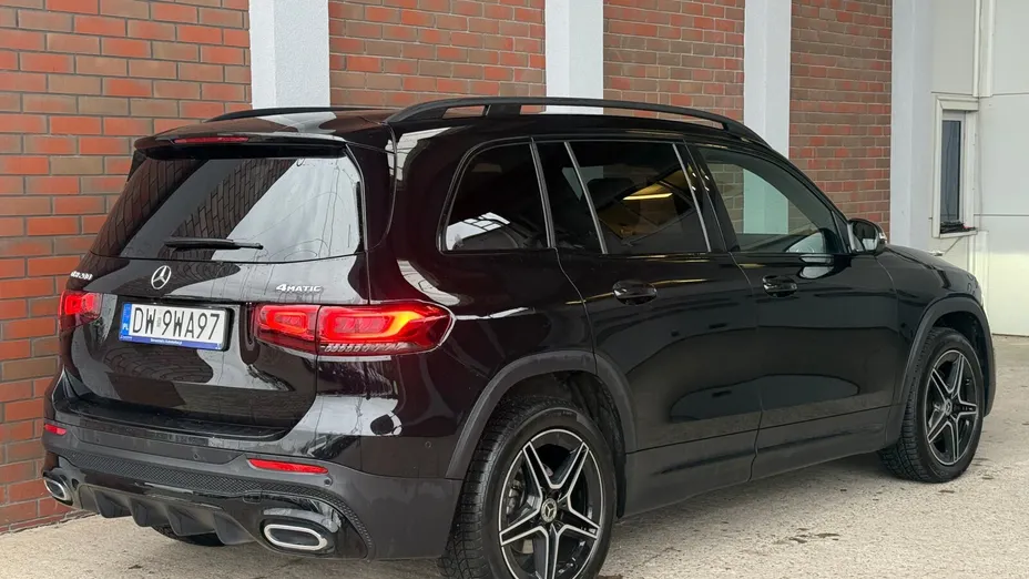 MERCEDES-BENZ GLB GLB 200 4-Matic AMG Line 8G-DCT
