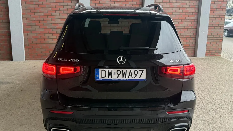 MERCEDES-BENZ GLB GLB 200 4-Matic AMG Line 8G-DCT