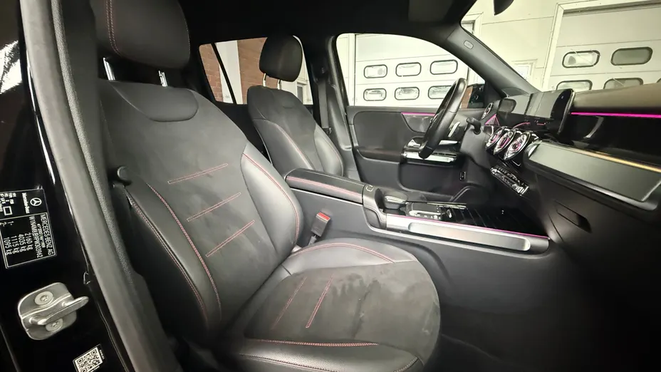 MERCEDES-BENZ GLB GLB 200 4-Matic AMG Line 8G-DCT