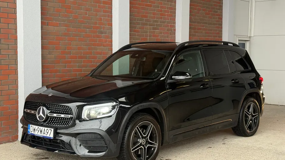 MERCEDES-BENZ GLB GLB 200 4-Matic AMG Line 8G-DCT