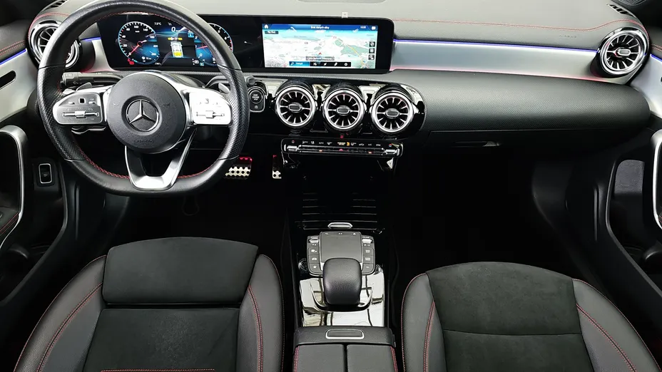 MERCEDES-BENZ CLA CLA 200 AMG Line 7G-DCT