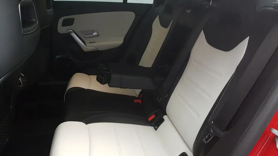 MERCEDES-BENZ CLA CLA 250 4-Matic AMG Line 7G-DCT