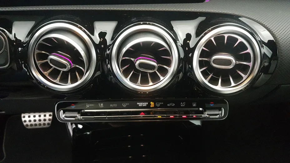 MERCEDES-BENZ CLA CLA 250 4-Matic AMG Line 7G-DCT