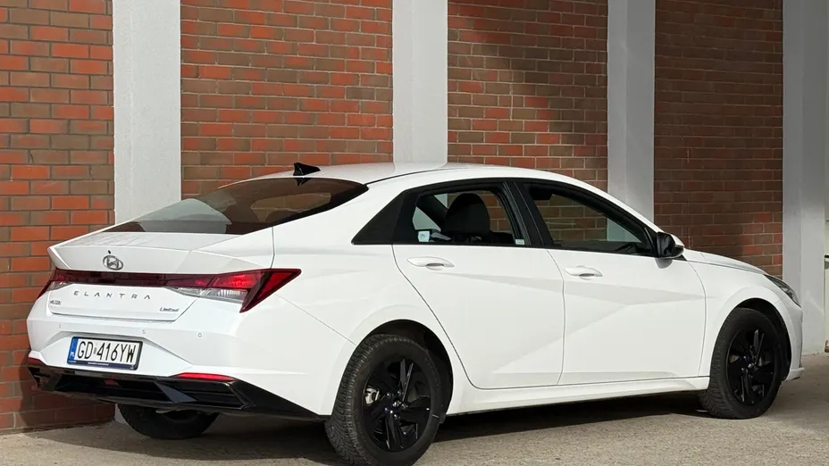 HYUNDAI Elantra Elantra 1.6 Smart