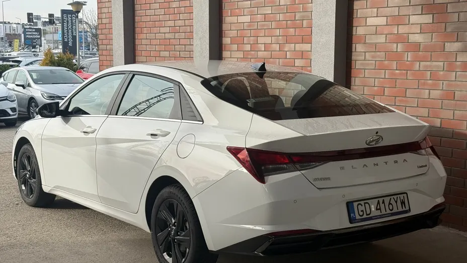 HYUNDAI Elantra Elantra 1.6 Smart