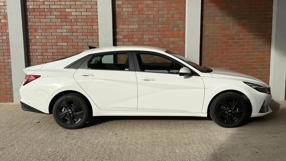 HYUNDAI Elantra Elantra 1.6 Smart