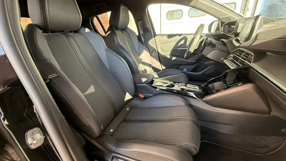 PEUGEOT 208 208 1.2 PureTech GT S&S EAT8