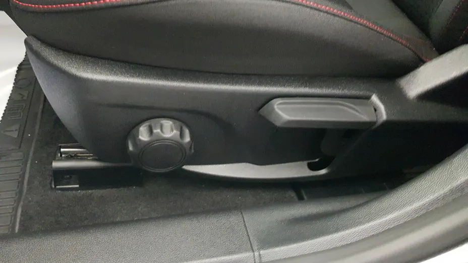 FORD Focus Focus 1.0 EcoBoost mHEV ST-Line X aut