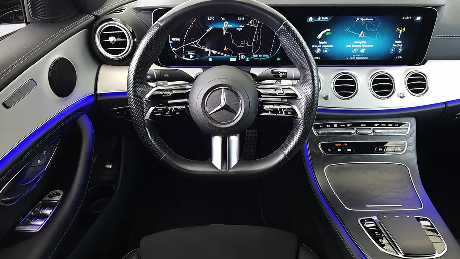 MERCEDES-BENZ E Klasa E 220 d 4-Matic AMG