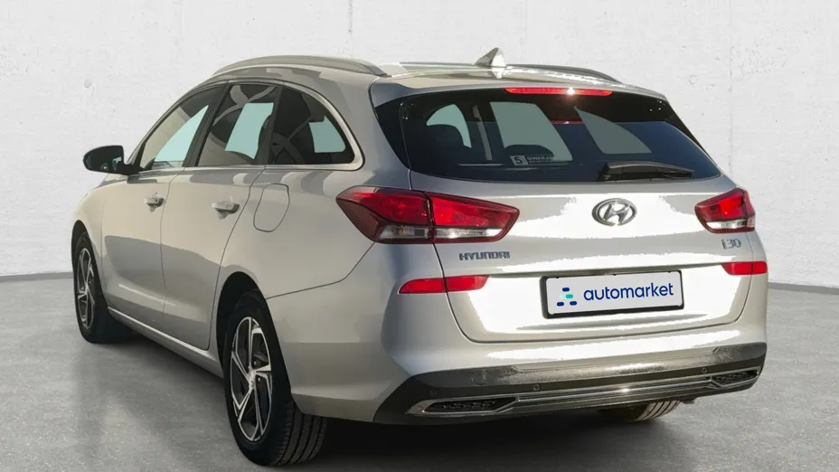 HYUNDAI i30 i30 1.0 T-GDI Smart