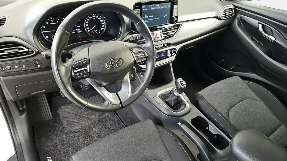 HYUNDAI i30 i30 1.0 T-GDI Smart