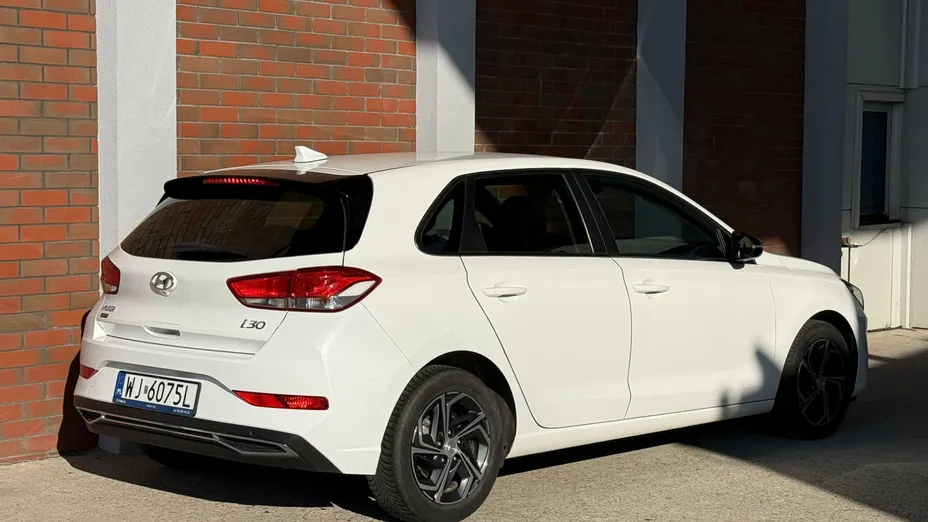 HYUNDAI i30 i30 1.0 T-GDI Smart