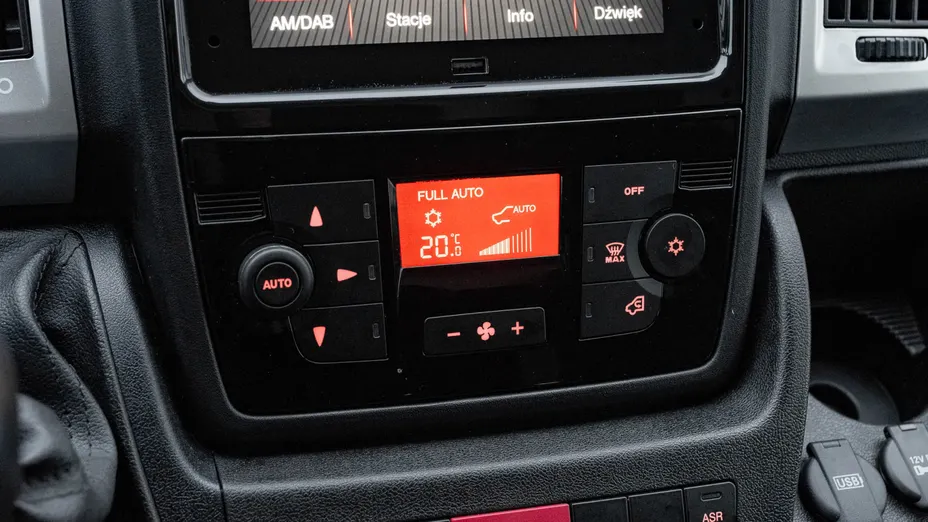 PEUGEOT Boxer Boxer 435 BlueHDi L3H2