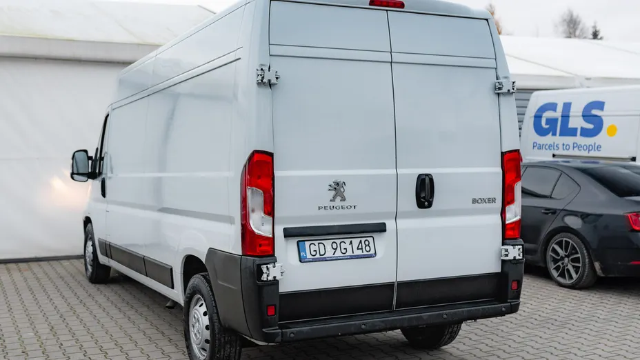 PEUGEOT Boxer Boxer 435 BlueHDi L3H2