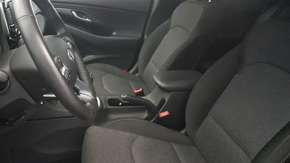 HYUNDAI i30 i30 1.5 T-GDI 48V Smart