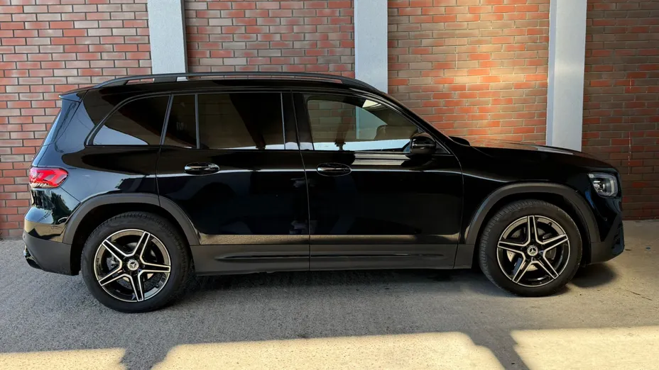 MERCEDES-BENZ GLB GLB 200 4-Matic AMG Line 8G-DCT