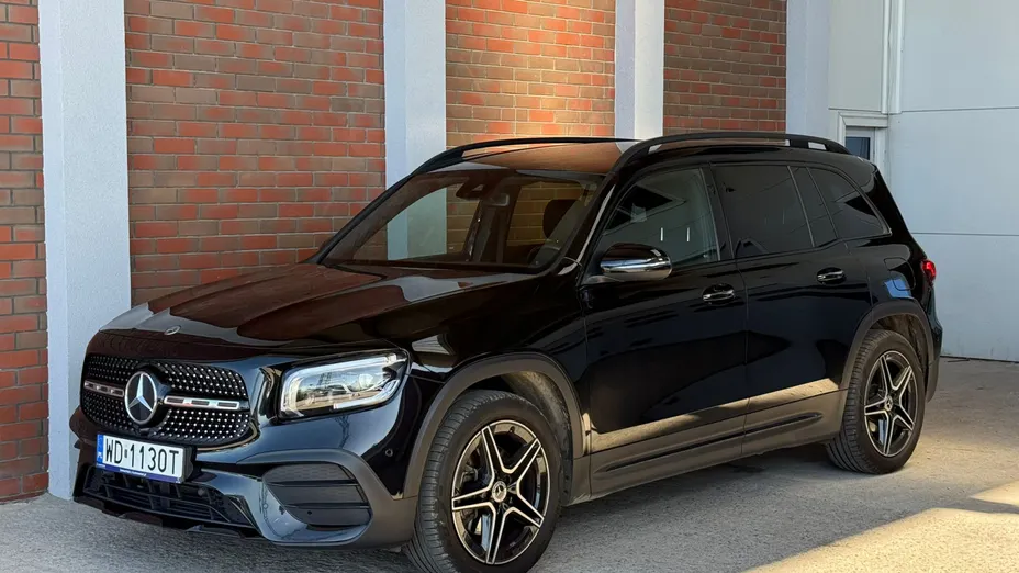 MERCEDES-BENZ GLB GLB 200 4-Matic AMG Line 8G-DCT