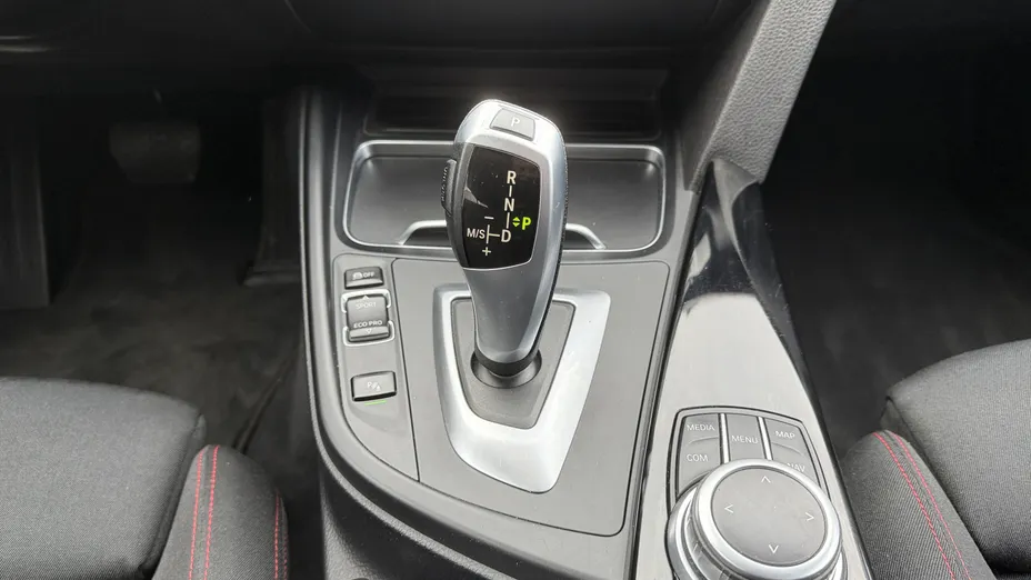 BMW Seria 3 320d xDrive Sport Line aut