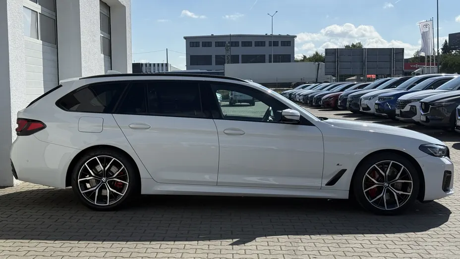 BMW Seria 5 520d xDrive mHEV M Sport sport-aut