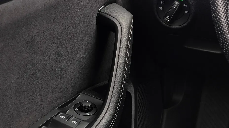 SKODA Superb Superb 2.0 TDI SCR Sportline DSG