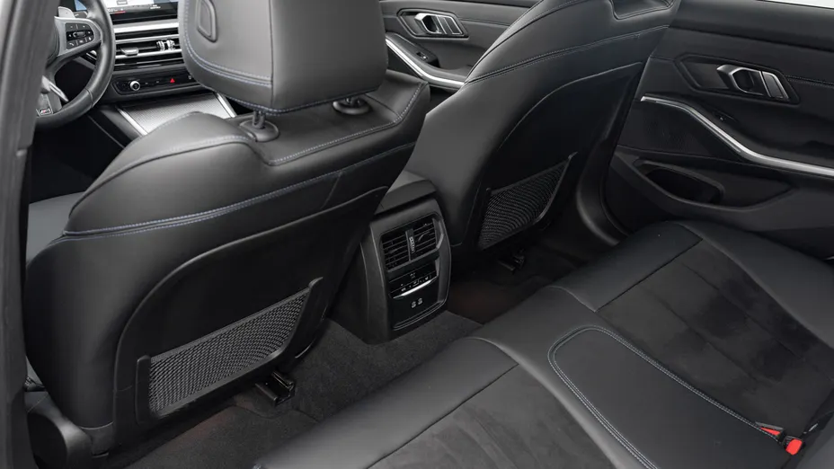 BMW Seria 3 318i M Sport aut