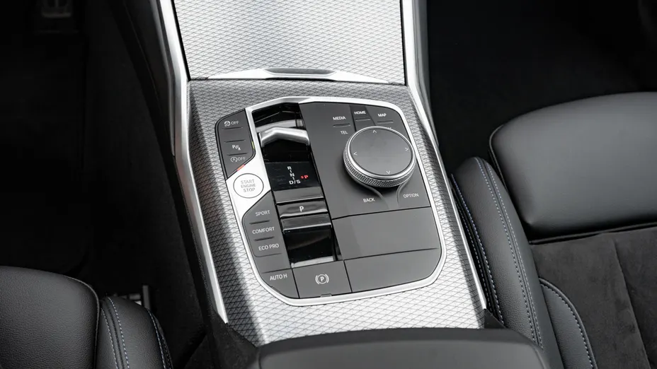 BMW Seria 3 318i M Sport aut