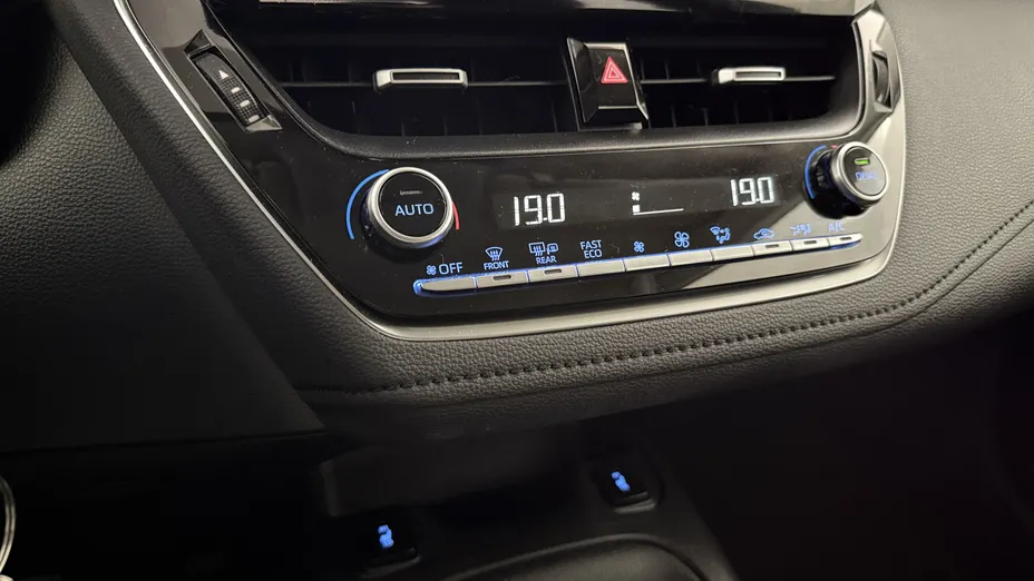 TOYOTA Corolla Corolla 1.5 Comfort MS