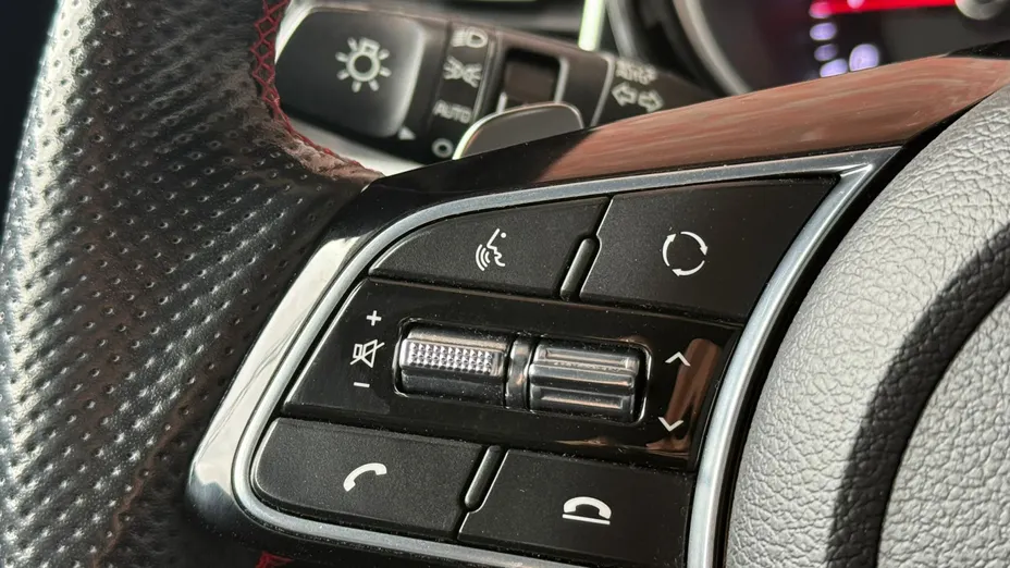 KIA ProCeed ProCeed 1.6 T-GDI GT DCT