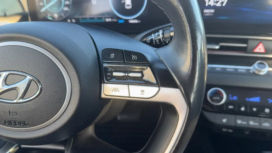 HYUNDAI Elantra Elantra 1.6 Executive CVT