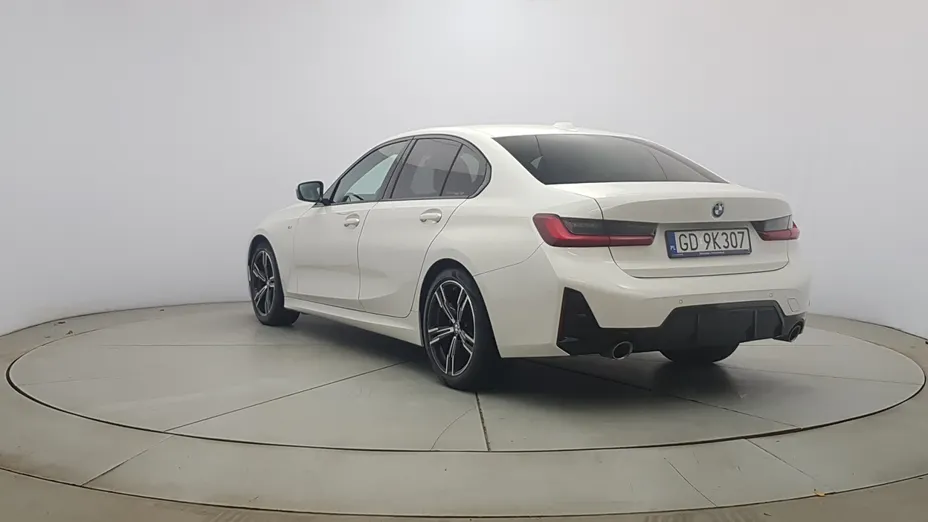 BMW Seria 3 318i M Sport aut