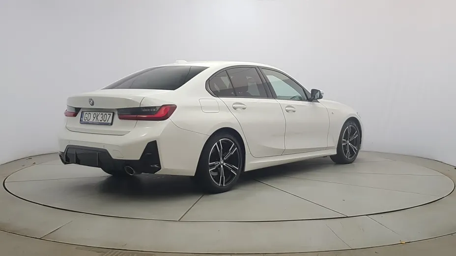 BMW Seria 3 318i M Sport aut