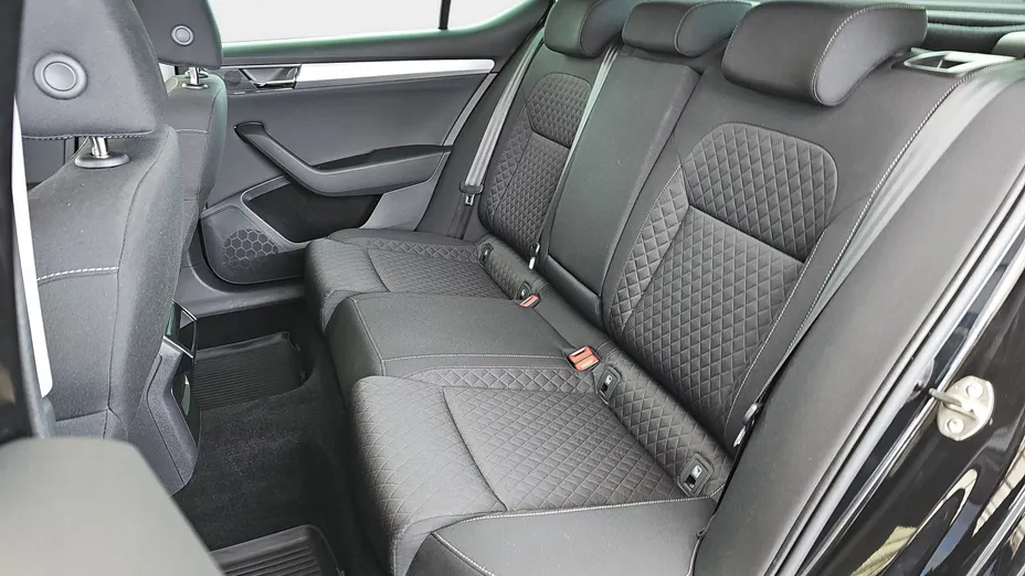 SKODA Superb Superb 2.0 TDI SCR Ambition DSG