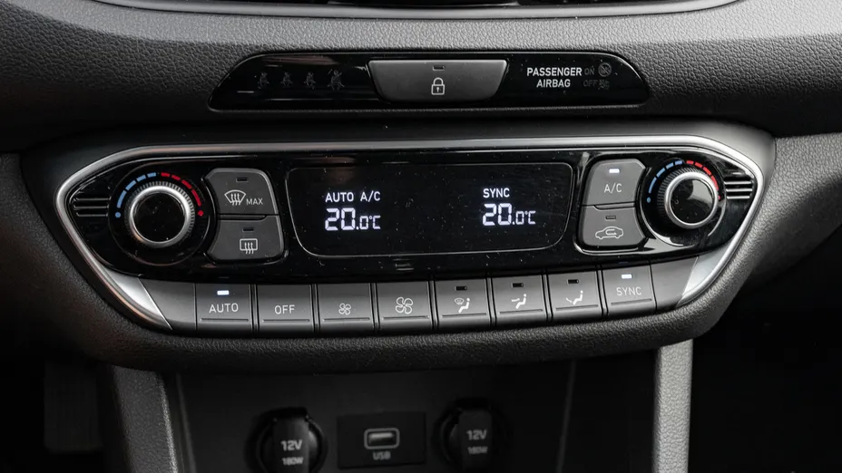 HYUNDAI i30 i30 1.5 DPI Comfort